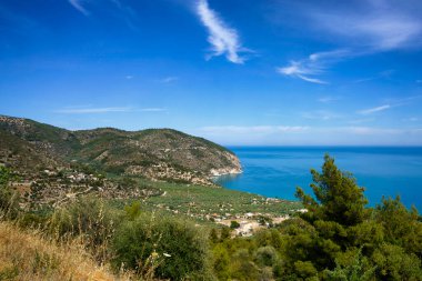 Haziran 'da Mattinata, Gargano, Foggia ili, Apulia, İtalya kıyıları