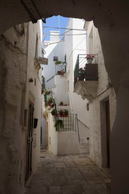 Haziran 'da İtalya' nın Apulia eyaletinin tarihi kenti Cisternino 'da