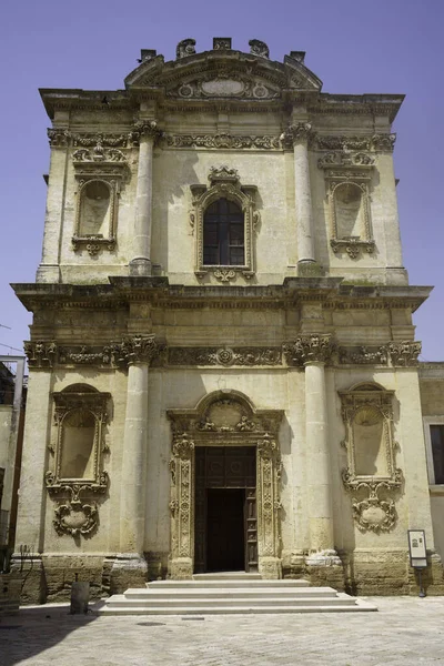 イタリアのプーリア州ブリンディジ県メザーニュ 歴史的建造物の外観 聖アンナ教会 — ストック写真