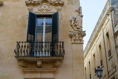 Lecce, Apulia, İtalya: tarihi binaların dışı