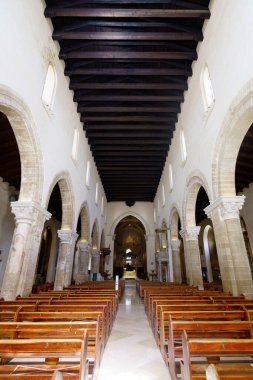Nardo, İtalya 'nın Apulia eyaletindeki tarihi şehir. Katedralin içi.