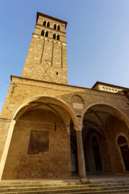 Rieti, Lazio, İtalya: ortaçağ duomosunun (katedral) dışı)