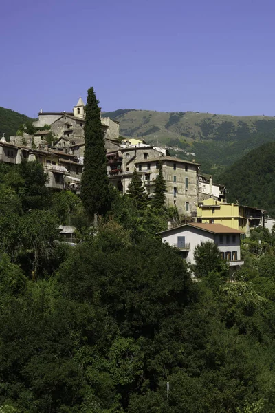 Widok Rocca Sinibalda Zabytkowe Miasto Prowincji Rieti Lacjum Włochy Lecie — Zdjęcie stockowe
