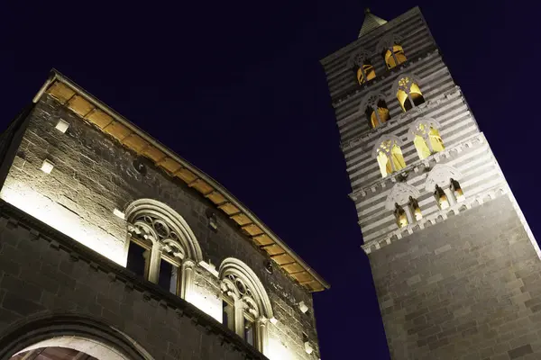 Viterbo Lazio Talya Geceleyin Tarihi Binalar Kili — Stok fotoğraf