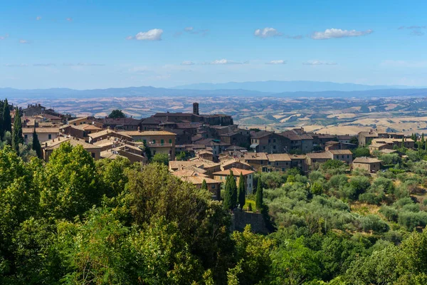 Venkovská Krajina Poblíž Montalcina Provincie Siena Toskánsko Itálie Létě — Stock fotografie