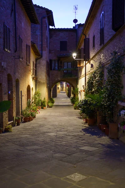 Buonconvento Ville Médiévale Dans Province Sienne Toscane Italie Nuit — Photo