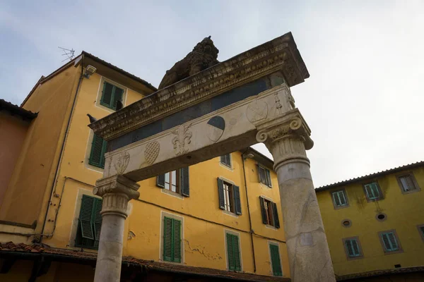 Buitenkant Van Historische Gebouwen Pistoia Toscane Italië — Stockfoto