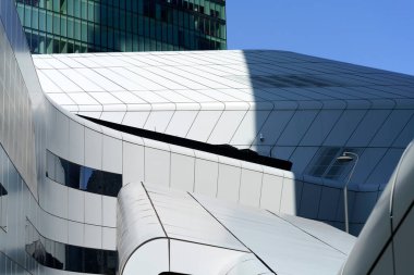 Milan, Lombardiya İtalya: Modern Şehir Hayatı Parkı. Libeskind Kulesi