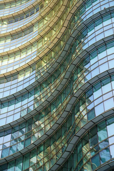 Milan, Lombardy, İtalya: Gae Aulenti Meydanı 'ndaki modern binalar