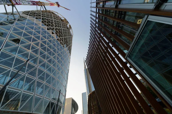 Milan, Lombardy, İtalya: Gae Aulenti Meydanı 'ndaki modern binalar