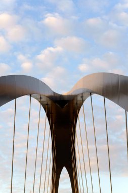 Modern köprü Portello Parkı, Milan, Lombardy İtalya