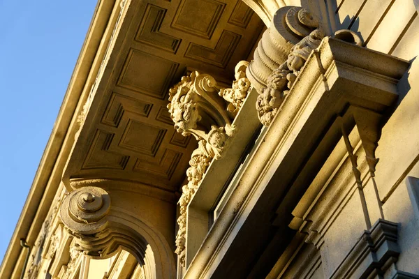 Фасад Исторического Жилого Здания Вдоль Корсо Семпионе Милане Ломбардия Италия — стоковое фото