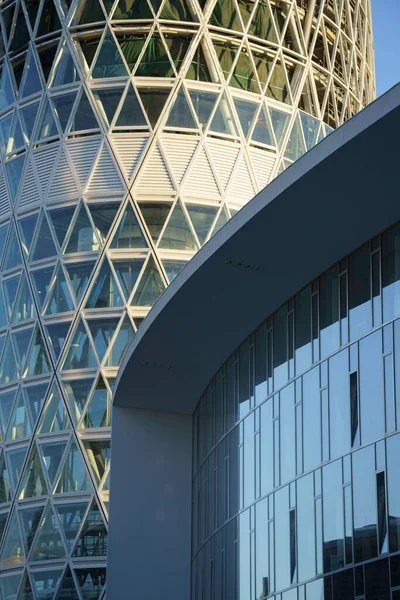 Milan, Lombardy, İtalya: Gae Aulenti meydanının modern binaları