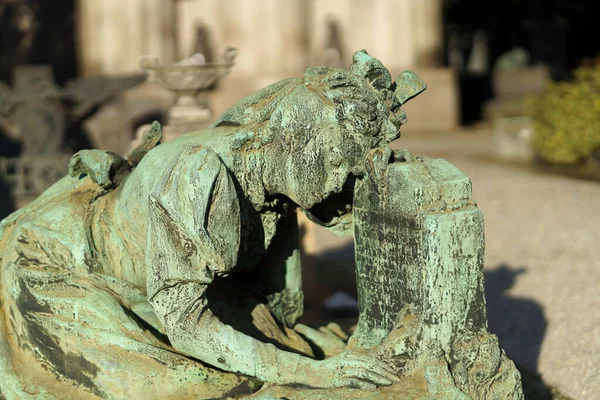 伦巴第 意大利 名为Cimitero Monumentale的历史墓地 一座雕像 — 图库照片