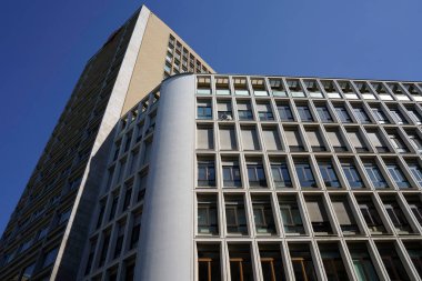 Milano, Lombardy, İtalya 'daki Piazza Diaz' daki Moder Palace