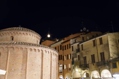 Mantua, Lombardy, Italy: historic buildings by night