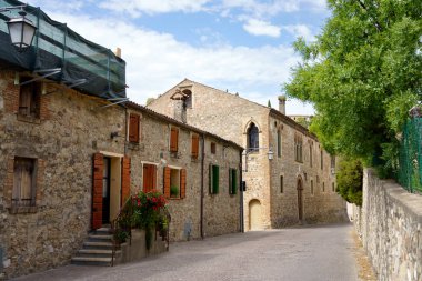 Arqua Petrarca, İtalya 'nın Veneto eyaletine bağlı tarihi bir köy.