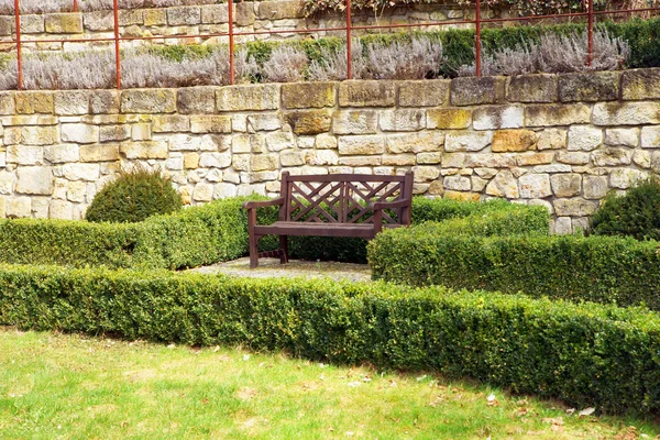 Trädgård bänk — Stockfoto