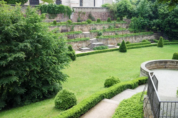 Castle garden — Stock Photo, Image