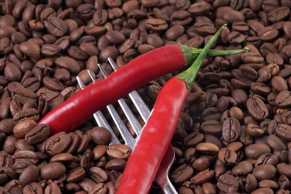 Chili and coffee — Stock Photo, Image