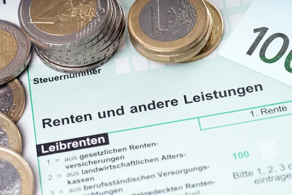 Pensioen belastingaangifte — Stockfoto