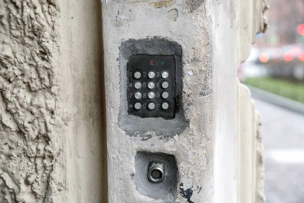 Panel przycisku dzwonka i domofon. — Zdjęcie stockowe