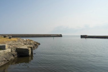 Taşlı güzel deniz manzarası