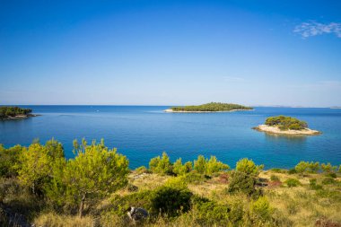 beautiful view of the sea and island