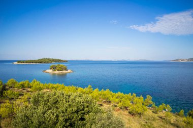 beautiful view of the sea and island