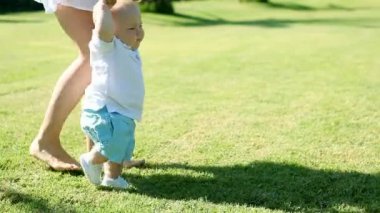 Bebeğin ilk adımlar