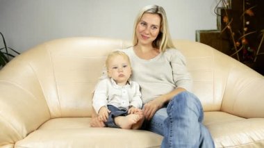 Divan oğlu ile annesi tv izle