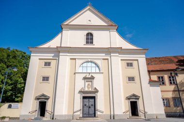 Szombath, Macaristan 'daki Saint Martin Kilisesi güneşli bir günde