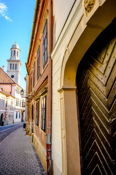 Vista Arquitectura Histórica Las Calles Plazas Sopron Hungría Día Soleado —  Fotos de Stock