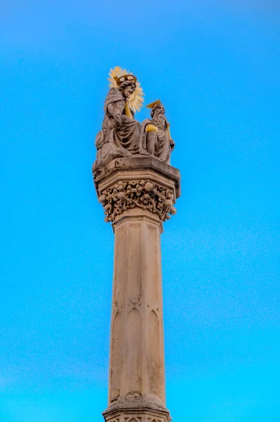 Статуя Колонны Троицкой Чумы Сомбатхей Венгрия — стоковое фото