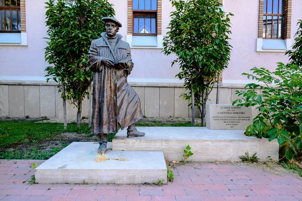 Άγαλμα Του Martin Luther Μπροστά Από Την Ευαγγελική Εκκλησία Του Εικόνα Αρχείου