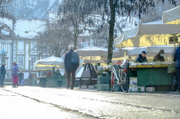 Ljubljana Słowenia Styczeń 2022 Widok Targ Plecnik Lublana Gdzie Ludzie — Zdjęcie stockowe