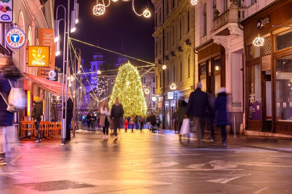Ljubljana Słowenia Styczeń 2022 Widok Ludzi Spacerujących Ulicą Copova Ulica — Zdjęcie stockowe