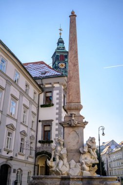 Slovenya, Ljubljana 'da Üç Carniolan Nehir Çeşmesi