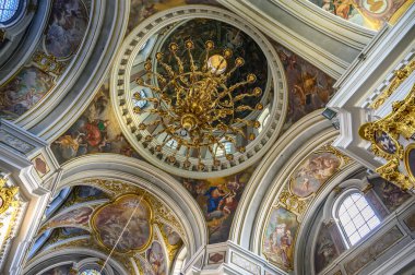 LJUBLJANA, SLOVENIA - 15 Şubat 2022: Ljubljana, Slovenya Saint Nicholas Katedrali