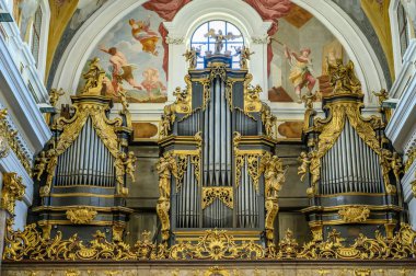 LJUBLJANA, SLOVENIA - 15 Şubat 2022: Ljubljana, Slovenya Saint Nicholas Katedrali