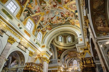 LJUBLJANA, SLOVENIA - 15 Şubat 2022: Ljubljana, Slovenya Saint Nicholas Katedrali