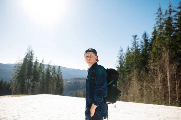 Portrait Handsome Young Man Casual Clothes Backpack His Back Standing — Fotografia de Stock