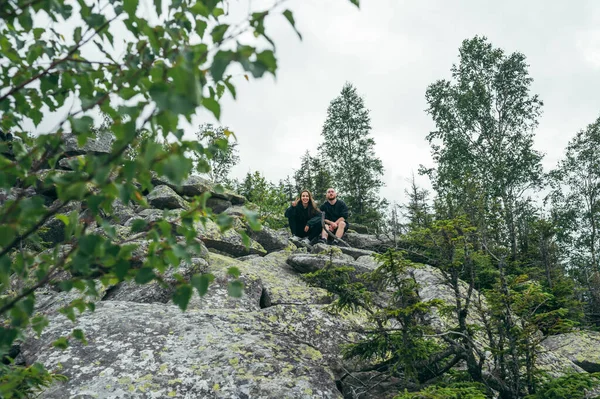 Two Hikers Man Woman Sitting Rock Hike Resting Looking Camera — Stok fotoğraf