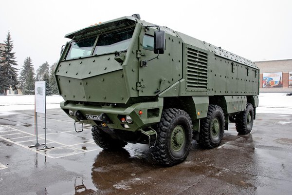 Современная военная техника и вооружение
