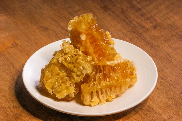 Tasty honey — Stock Photo, Image