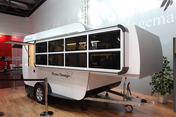 Futuristic V-Group Ross Design caravan — Stock Photo, Image
