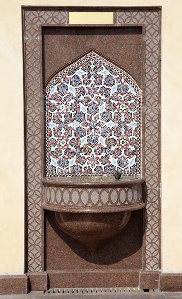 Water tap at the Qatar State Grand Mosque in Doha — Stock Photo, Image