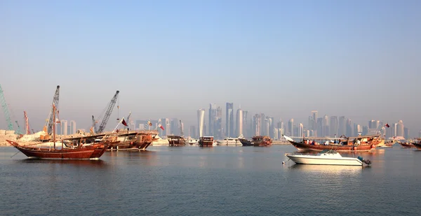 Dhow hamn i doha. Qatar, Mellanöstern — Stockfoto