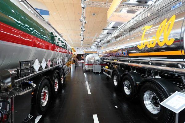 Trailer VanHool al Salone Internazionale dell'Automobile — Foto Stock