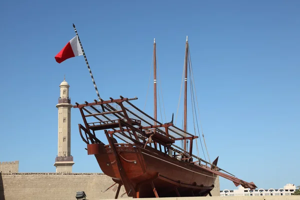 Tradiční plachetnici v dubai museum, Spojené arabské emiráty — Stock fotografie